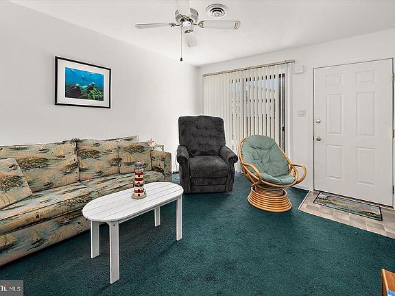 3rd image of 105 120th St #15417