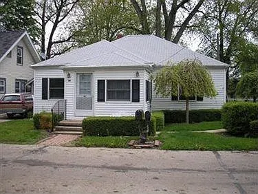 40 Atwood Pl photo 1
