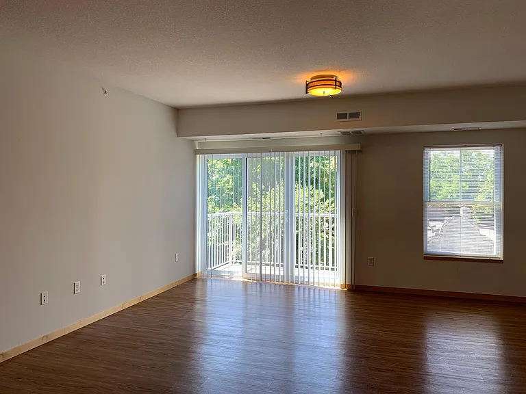 3020 University Ave SE #203 — Photo 15