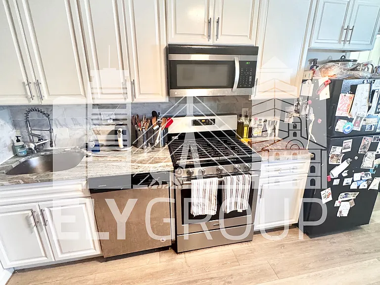 220 Harvard St #1 — Photo 2