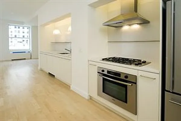 Sold by B.H. TAL Real Estate | media 9
