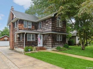 15 Denton Ave, East Rockaway, NY 11518