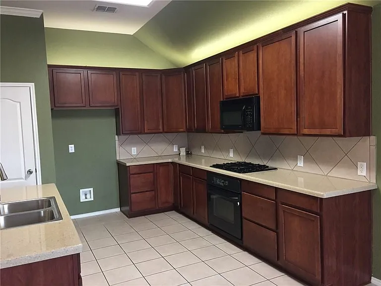 1546 Bradford Trace Dr — Photo 6