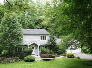14 Hobby Dr, Ridgefield, CT 06877
