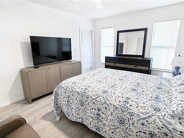 Treetops Dr — Photo 11
