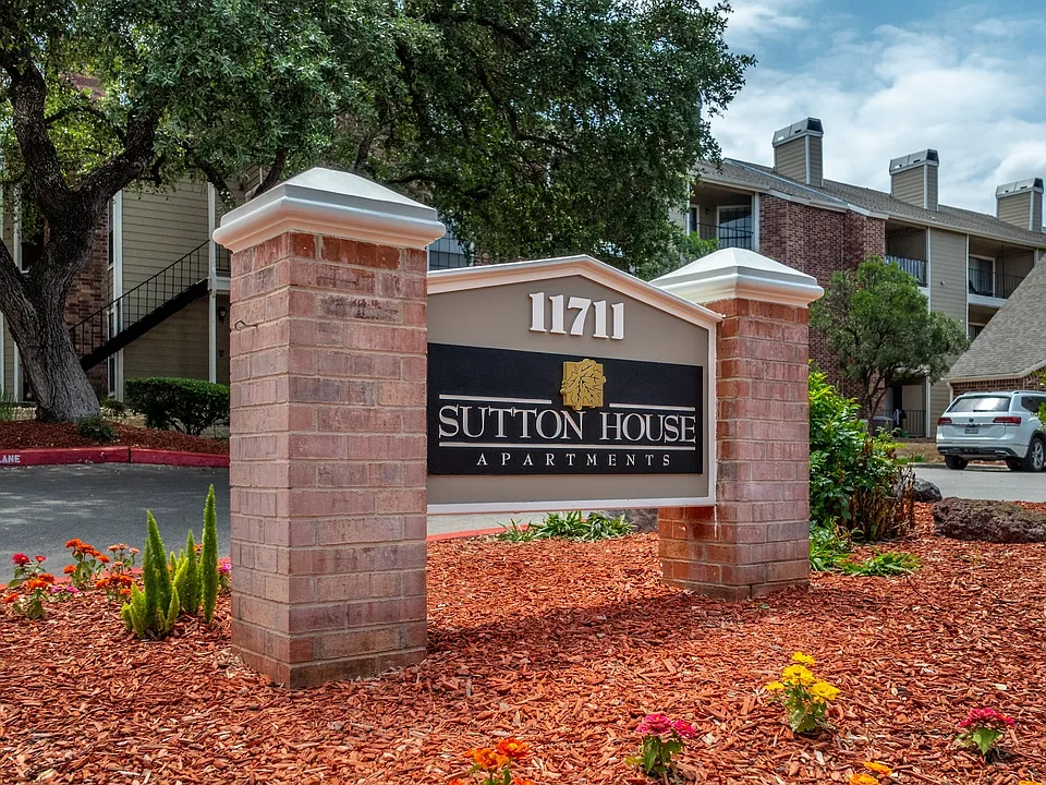 Sutton House Apartments