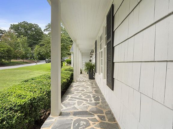 5th image of 2151 Radcliffe Dr NW