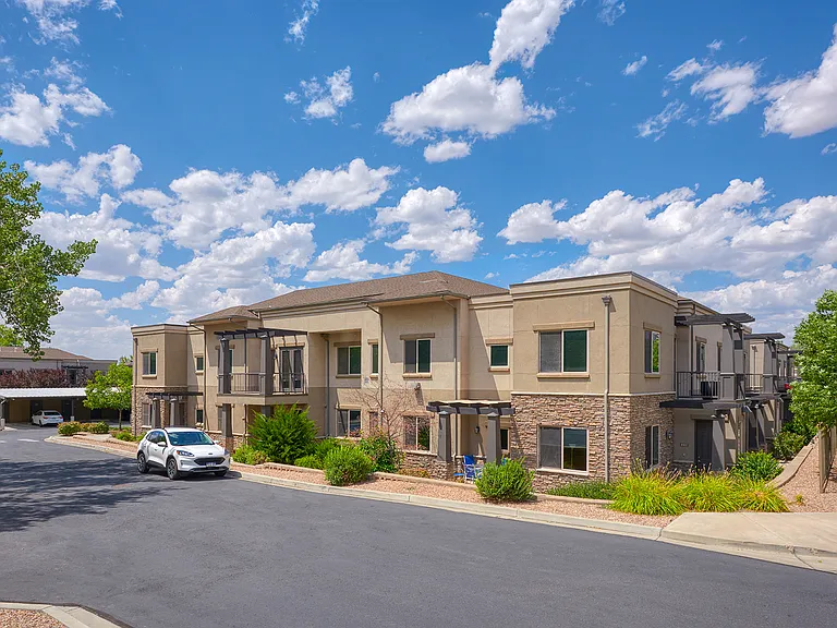 Rya Suites — Photo 11