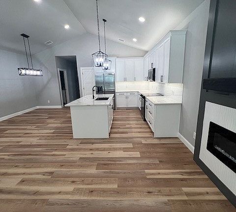 4th image of 29 Circle Dr