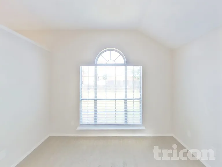 8021 Ashridge Rd — Photo 9