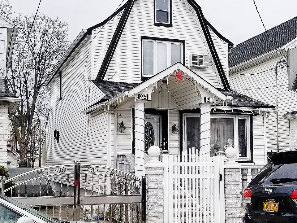 2nd image of 9521 131st St