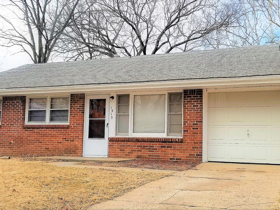 Front 1513 Pipher Lane