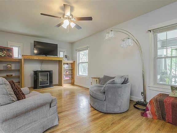 4th image of 3626 Jefferson St