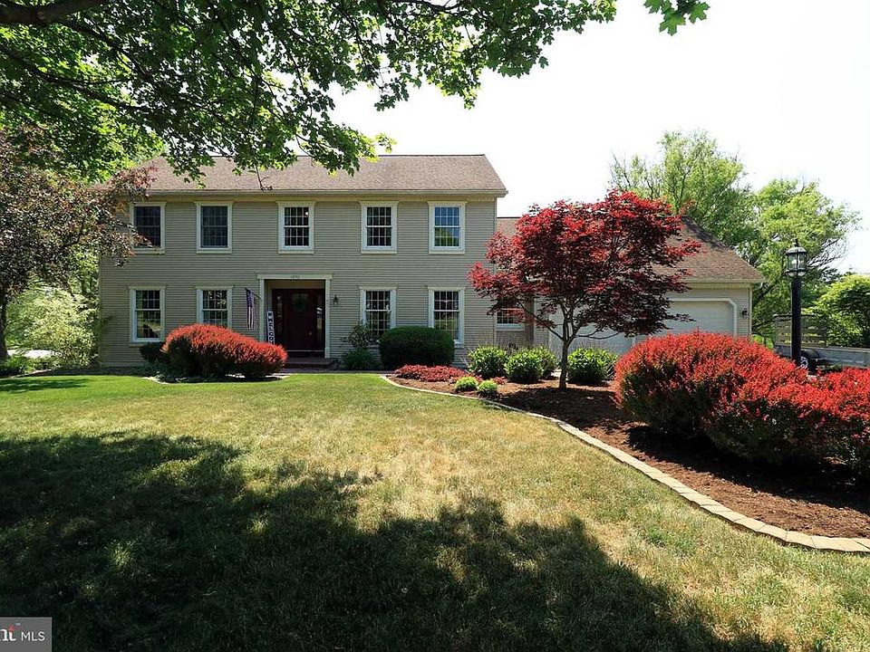 1st image of 1096 Shamrock Ave