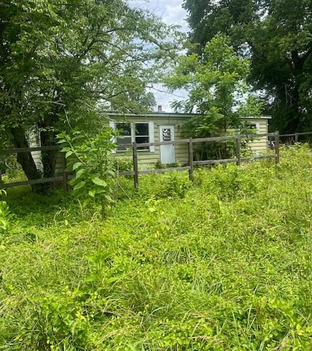 2nd image of 1125 Rocky Bump Rd