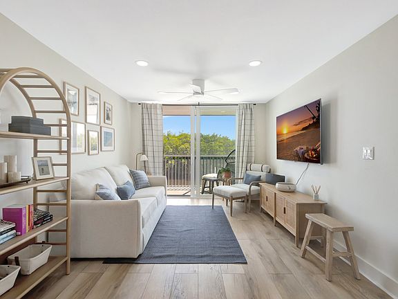 3rd image of 689 NE 6th Ct APT 205