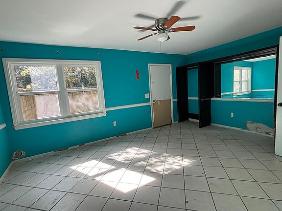 4th image of 400 William Hilton Pkwy APT 105