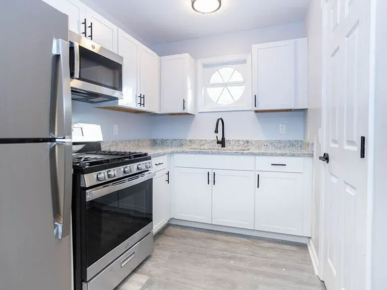 3128 Chateau Blvd — Photo 18