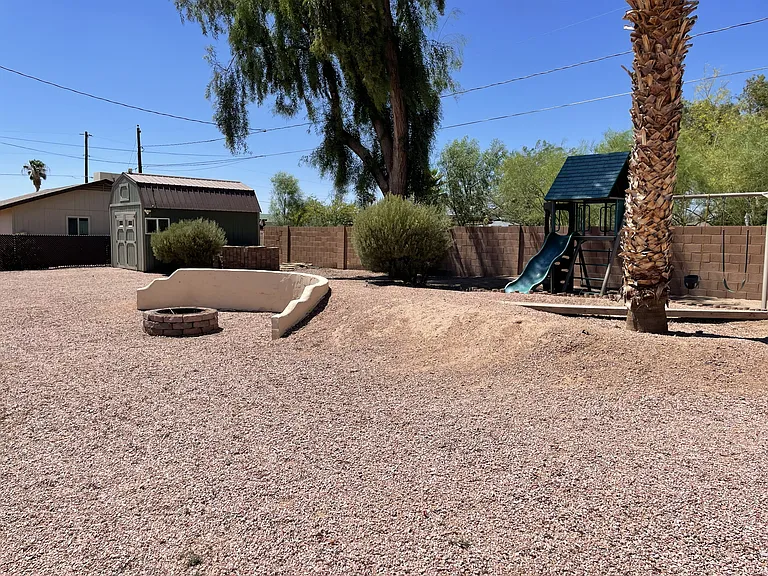 908 E Mesquite Ave — Photo 35