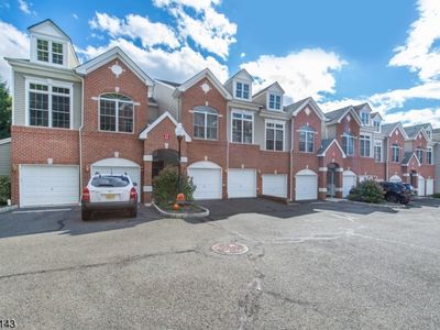 2 De Bruyle Ct, Hawthorne, NJ, 07506