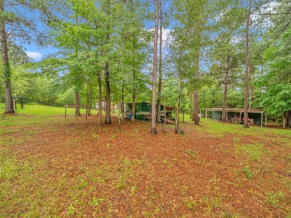 4th image of 2848 Lee Rd