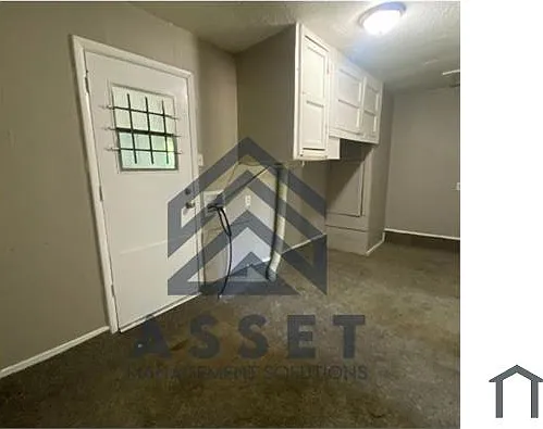 1612 Melinda Ln — Photo 5