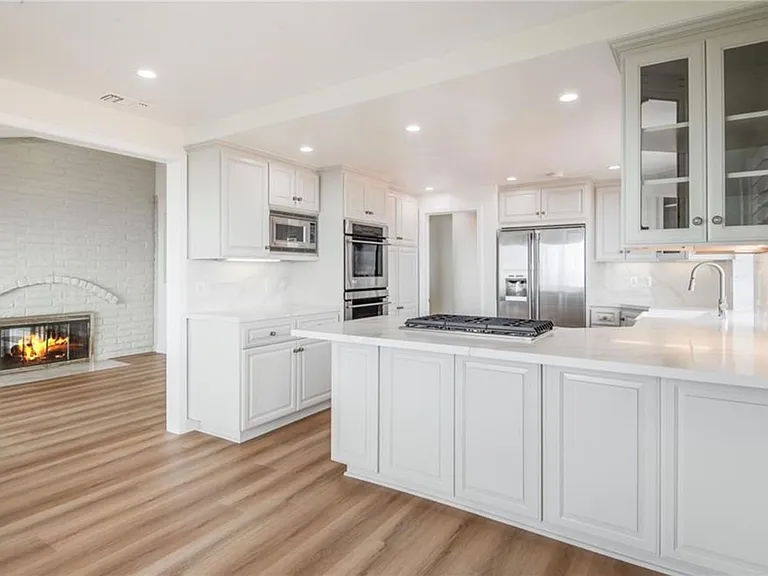 7183 Avenida Altisima — Photo 9