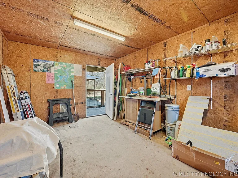 805 Harkey St — Photo 31