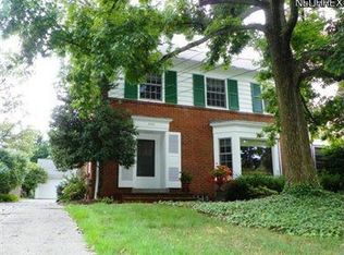 21301 Aberdeen Rd, Rocky River, OH 44116