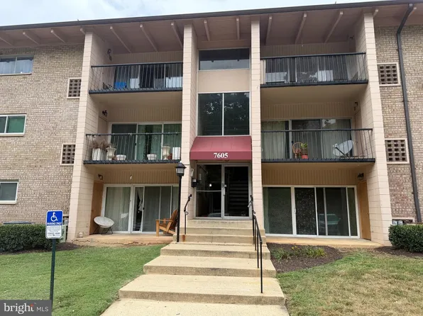 7605 Fontainebleau Dr APT 2347, Hyattsville, MD 20784
