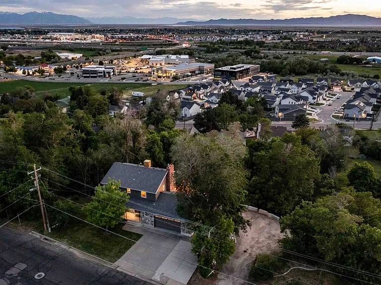 Neighborhood