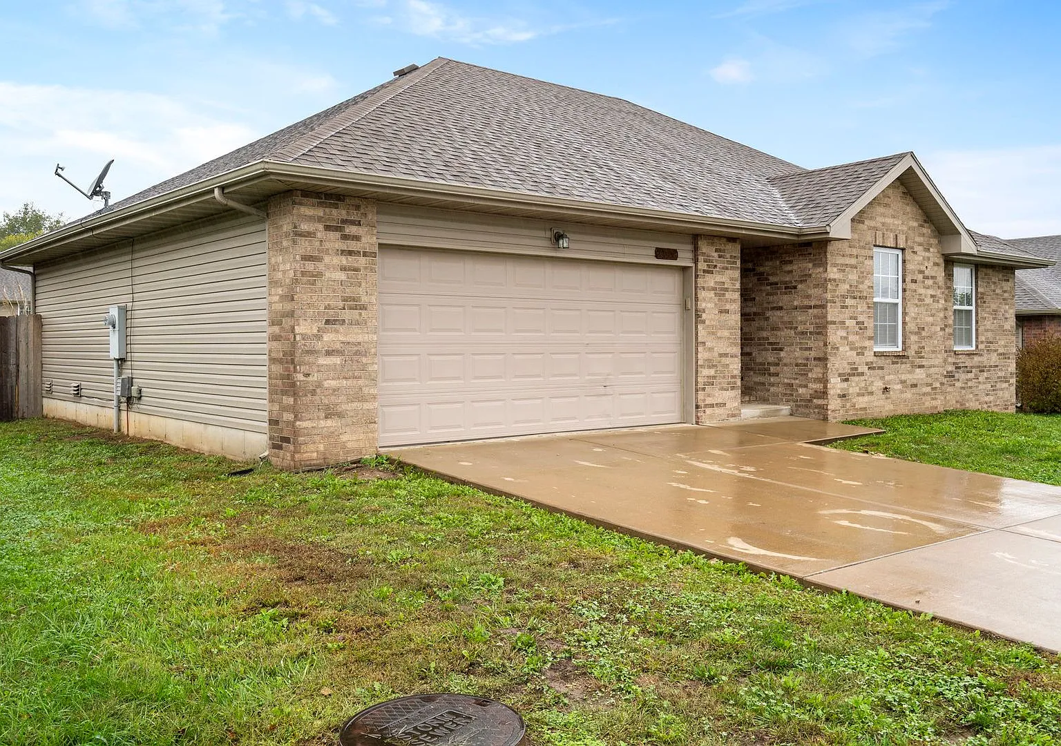 3 Bedroom in Ozark! — Photo 3