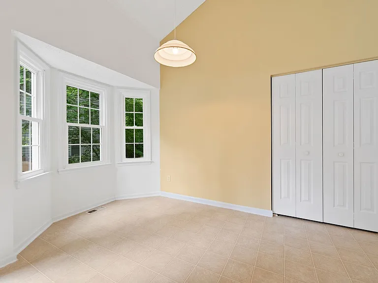 3 Arborfield Ln — Photo 4