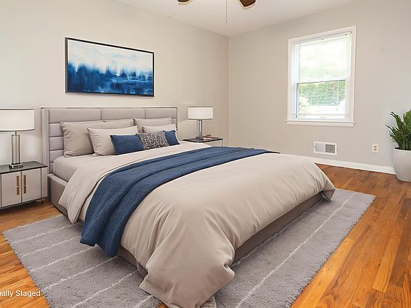 3rd image of 306 N Birchwood Ave #2