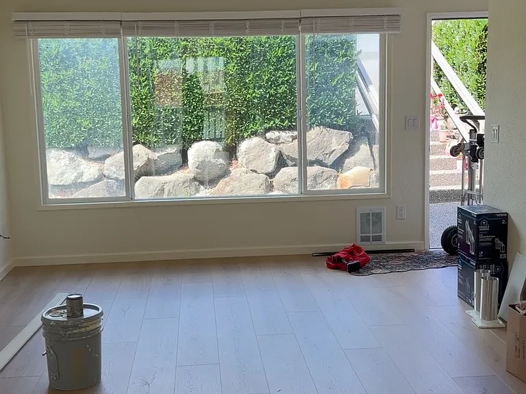 5th Pl S — Photo 7