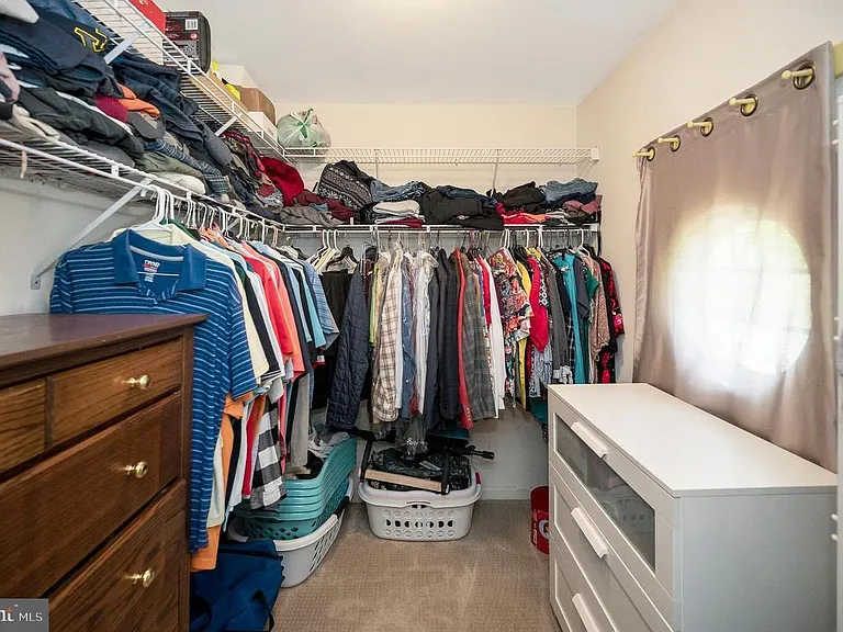 64 Blossom Wood Ct — Photo 38