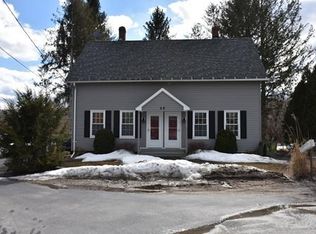 28 River St, Dudley, MA 01571