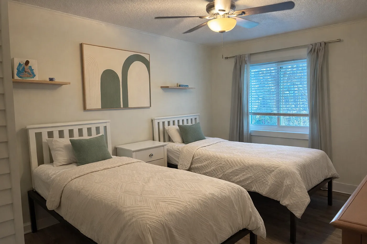 2 bed, 792 sqft, $1,800 — Photo 1