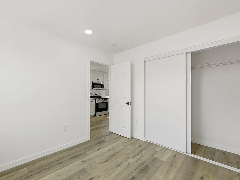 Combe Way Commons — Photo 82