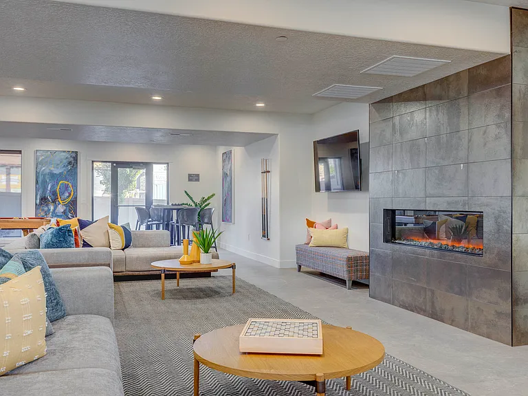 Villas on Main — Photo 18