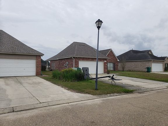 3rd image of 26376 Poplar Glen Dr
