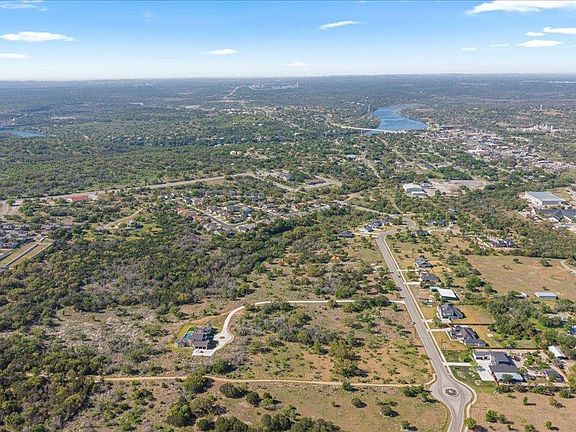 5th image of 48 Park View Dr