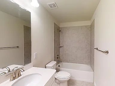 2nd image of 12017 Paseo De Los Lagos Ln