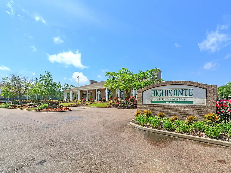 Highpointe Apartment Homes — Photo 31