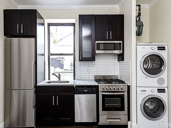 2nd image of 329 Union St APT 4D