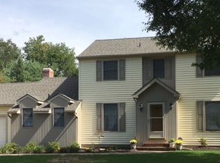 9 School House Dr, Medford, NJ 08055