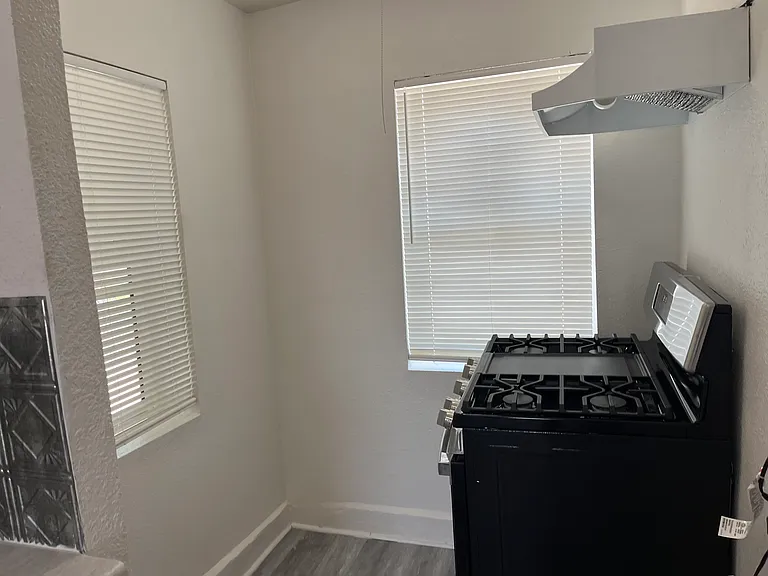Updated 2 bed / 1 bath in the Near North Valley — Photo 32