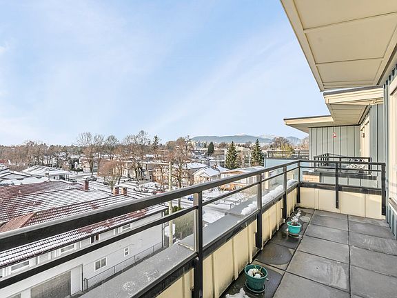 2nd image of 688 E 17th Ave Penthouse 12