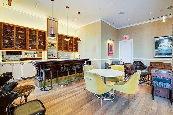 Rented by Greystar | media 8