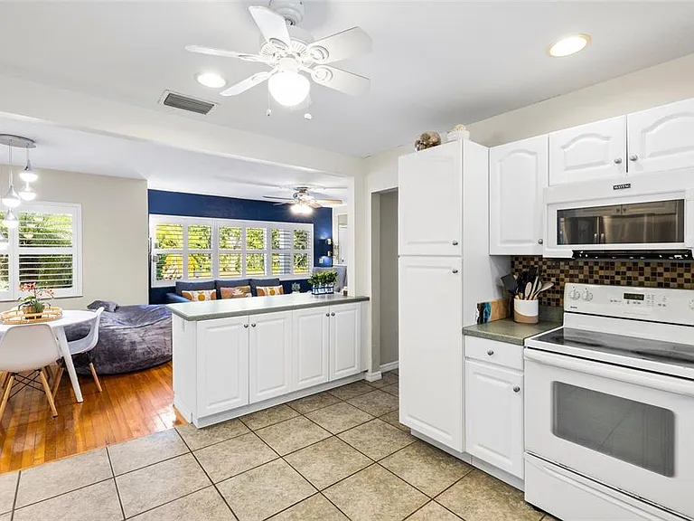 304 N Matanzas Ave — Photo 29